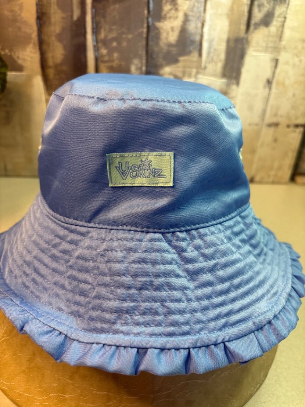 UV Skinz Girls Floppy Bucket Hat Reversible Blue Rainbow Camo Size 7